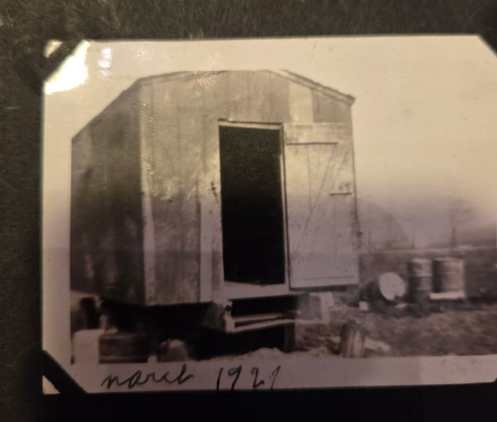 A bowtop verda, the Romani wagon, photographed in the family album, March 1921